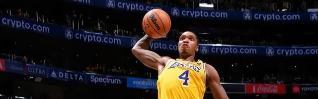 开云官网-沃克解除束缚更凶猛 变湖人三巨头好帮手