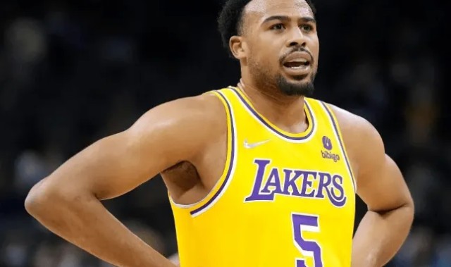 开云登录-费内巴切主帅谈塔克生涯新高：可怕的是他还有巨大提升空间