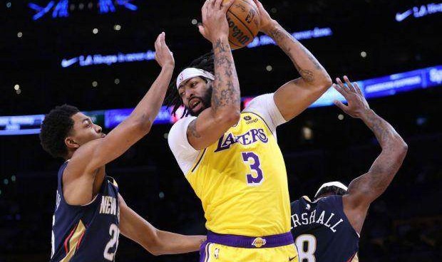 开云官网-赛季至今唯一2+抢断2+盖帽 浓眉本赛季要冲击DPOY